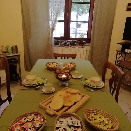 Domus Deiana Bed and Breakfast