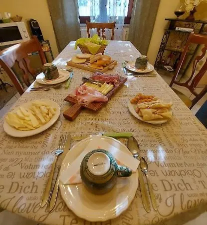 Domus Deiana Мамояда