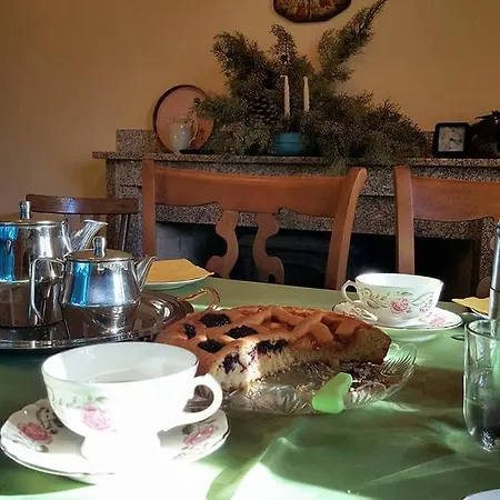 Bed & Breakfast Domus Deiana