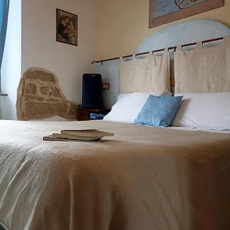 فندق مبيت وإفطار Domus Deiana