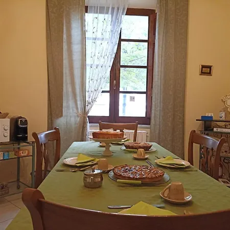 Domus Deiana مامويادا