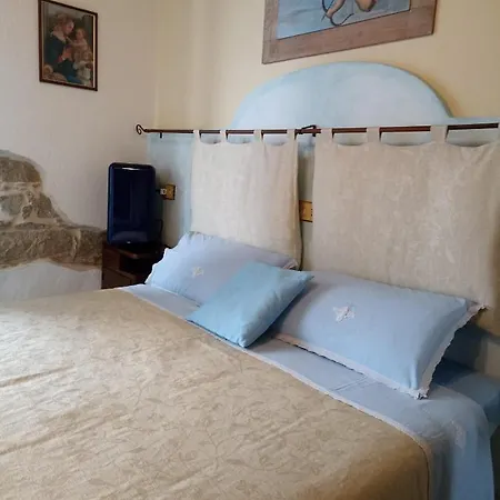 Domus Deiana 3* مامويادا