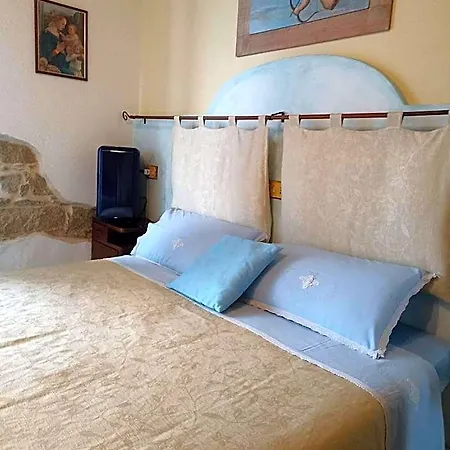 Domus Deiana 3* مامويادا