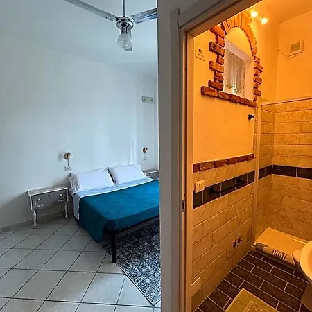Domus Deiana فندق مبيت وإفطار 3*