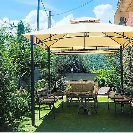 فندق مبيت وإفطار Domus Deiana